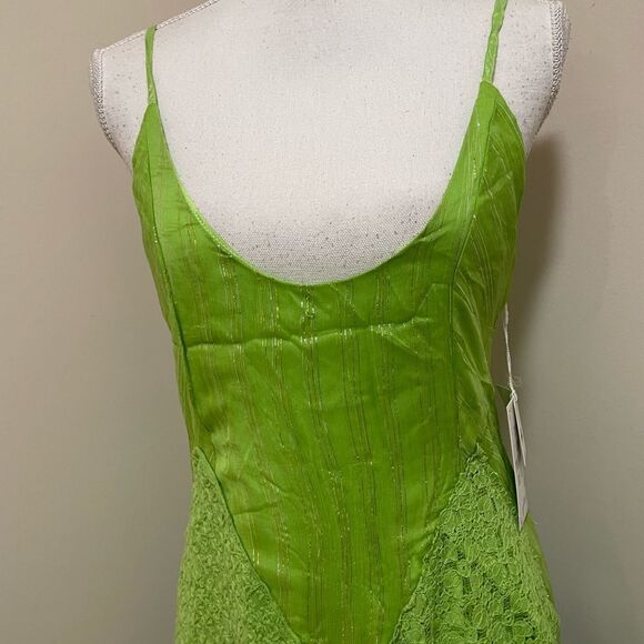 - NWT Free People One Aurella maxi dress size M
New with tag retail $349 - Picture 12 of 12